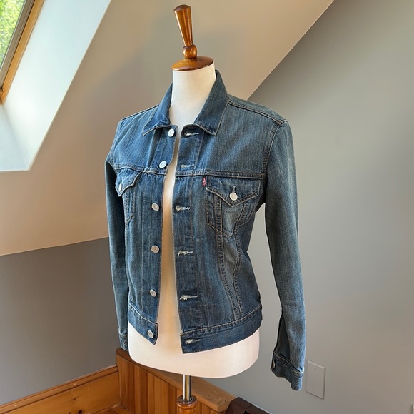Levi’s XS Classic Jean Jacket - Picture 2 of 10